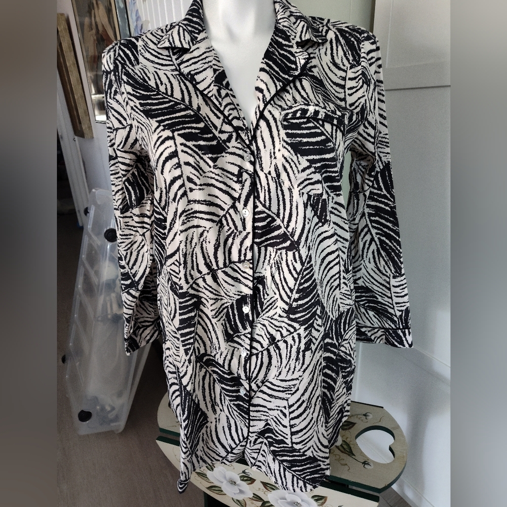 Cynthia Rowley Satiny Goodness Night Shirt Unworn Size Large